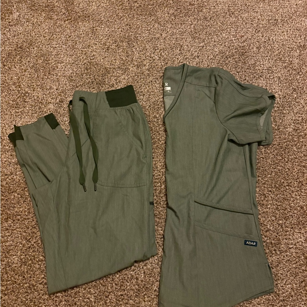 Adar Women's Olive Scrub Set